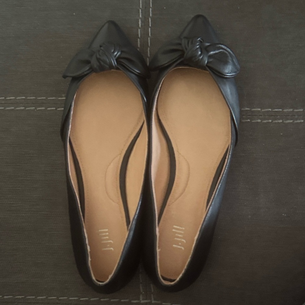 EUC - J Jill Black Flats